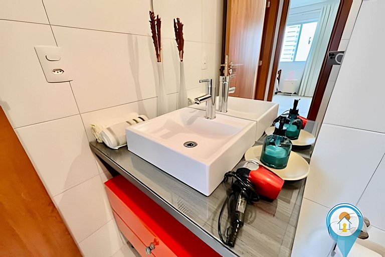 B4602 Conforto, Praia Pé na Areia e Beto Carrero