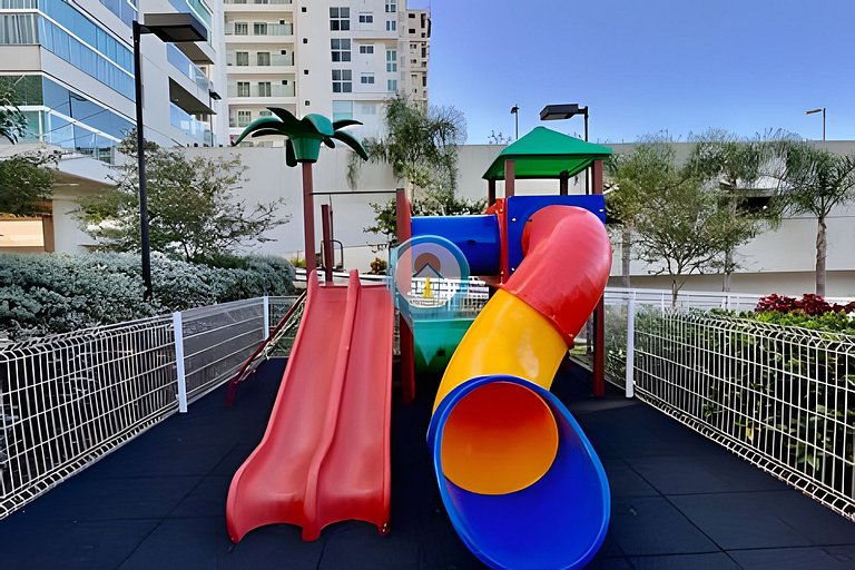 B4602 Conforto, Praia Pé na Areia e Beto Carrero