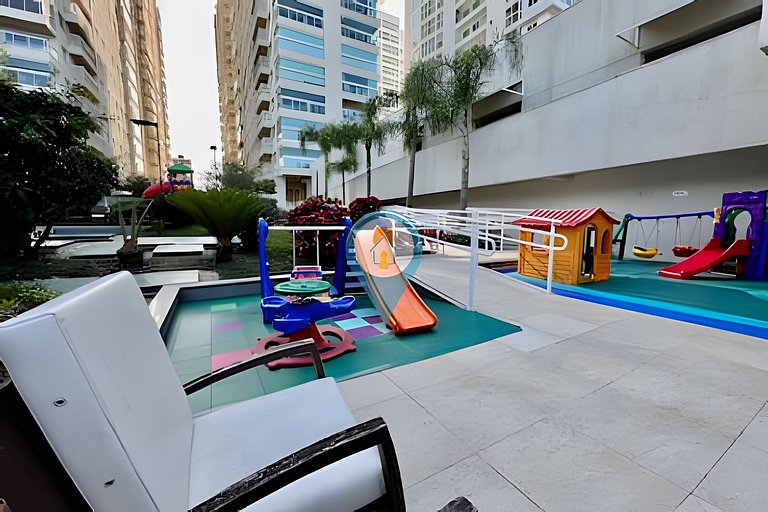 B4602 Conforto, Praia Pé na Areia e Beto Carrero