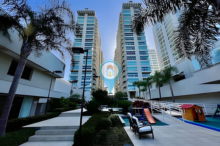 B4602 Conforto, Praia Pé na Areia e Beto Carrero