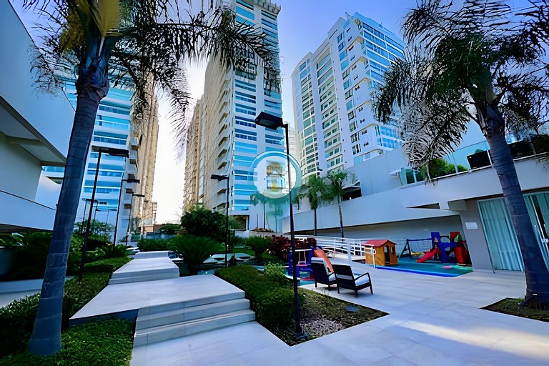 B4602 Conforto, Praia Pé na Areia e Beto Carrero