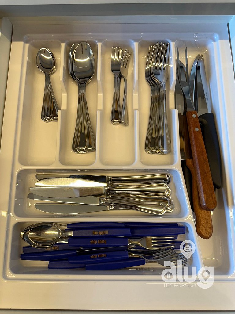 Apartamento 3 quartos perto Beto Carrero com vista mar