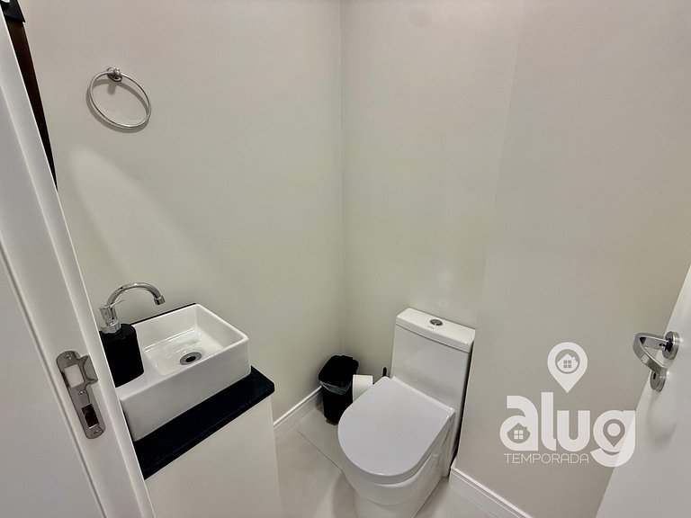 Apartment Safira Sea View Rooftop Pool and Beto Carrero