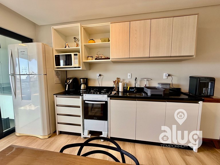 Apartment Safira Sea View Rooftop Pool and Beto Carrero